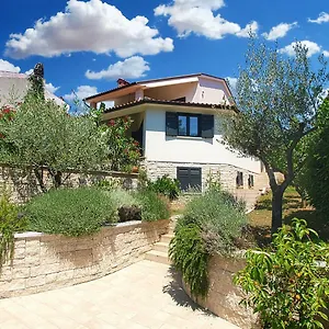 Val Apartment Pula